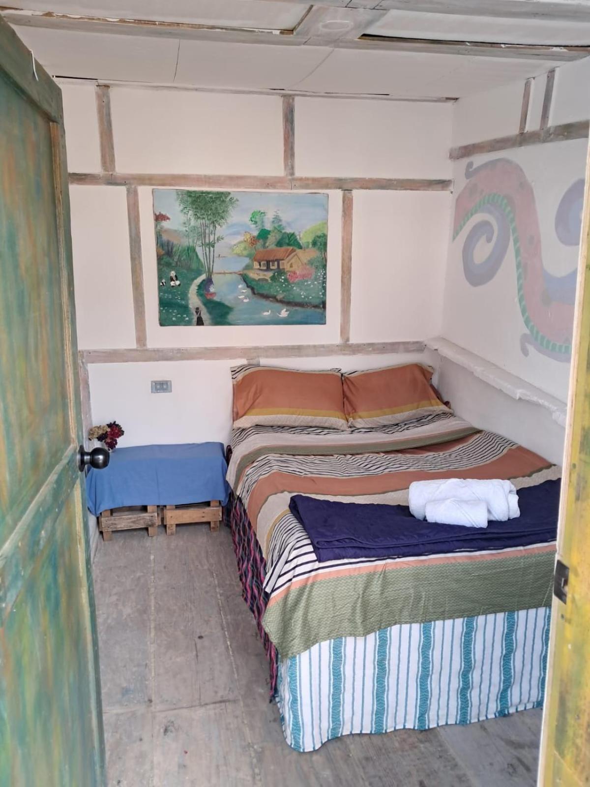 Kamazoztz Hostel And Travel Antigua Buitenkant foto